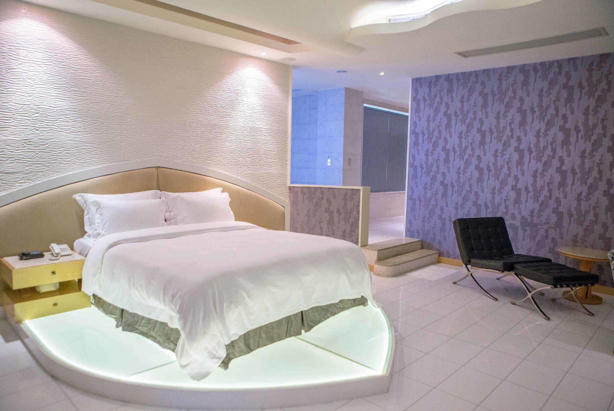All-Ur Boutique Motel-Jhu Shan Branch Zhushan Exterior foto